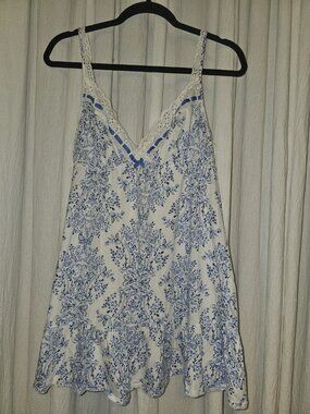 Victoria's Secret Blue & White Floral Cotton Babydoll Nightgown M